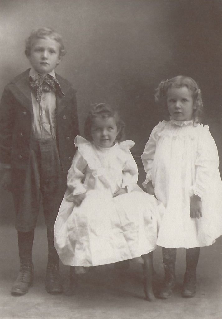 Bill, Glad and Betty Photo
